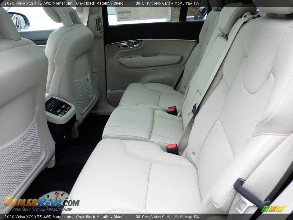 2020 Volvo XC90 T5 AWD Momentum Onyx Black Metallic / Blond Photo #8