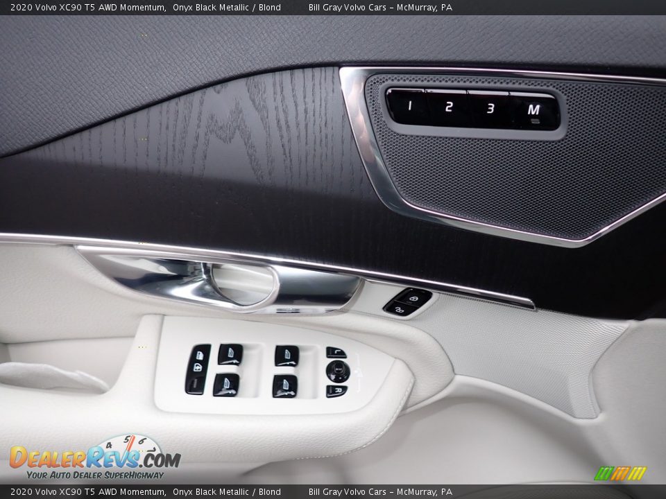 2020 Volvo XC90 T5 AWD Momentum Onyx Black Metallic / Blond Photo #10
