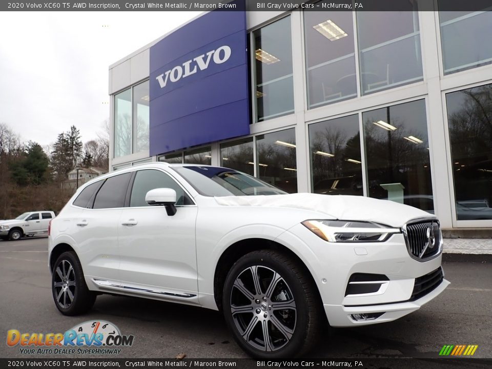 Front 3/4 View of 2020 Volvo XC60 T5 AWD Inscription Photo #1