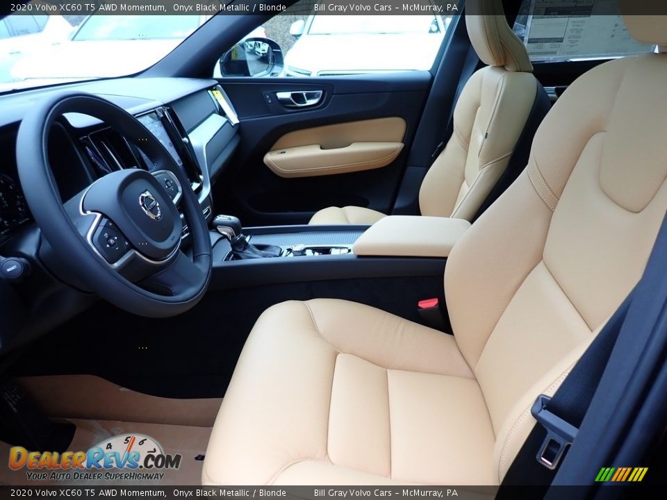 Front Seat of 2020 Volvo XC60 T5 AWD Momentum Photo #7