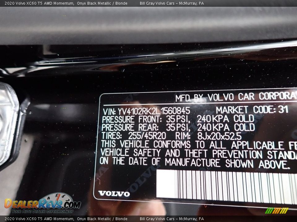 2020 Volvo XC60 T5 AWD Momentum Onyx Black Metallic / Blonde Photo #11