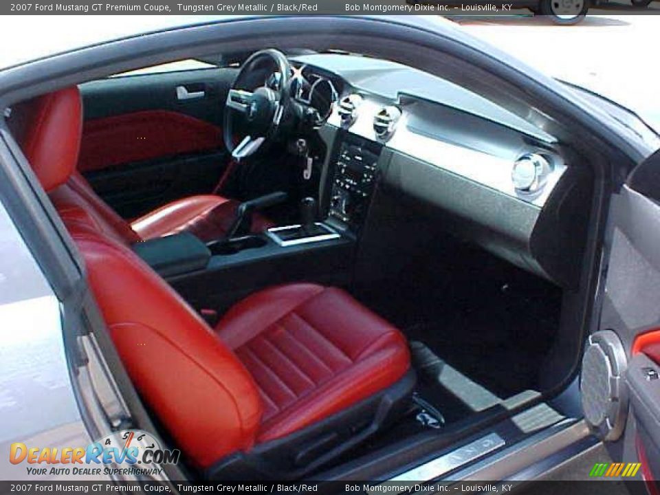 2007 Ford Mustang GT Premium Coupe Tungsten Grey Metallic / Black/Red Photo #9