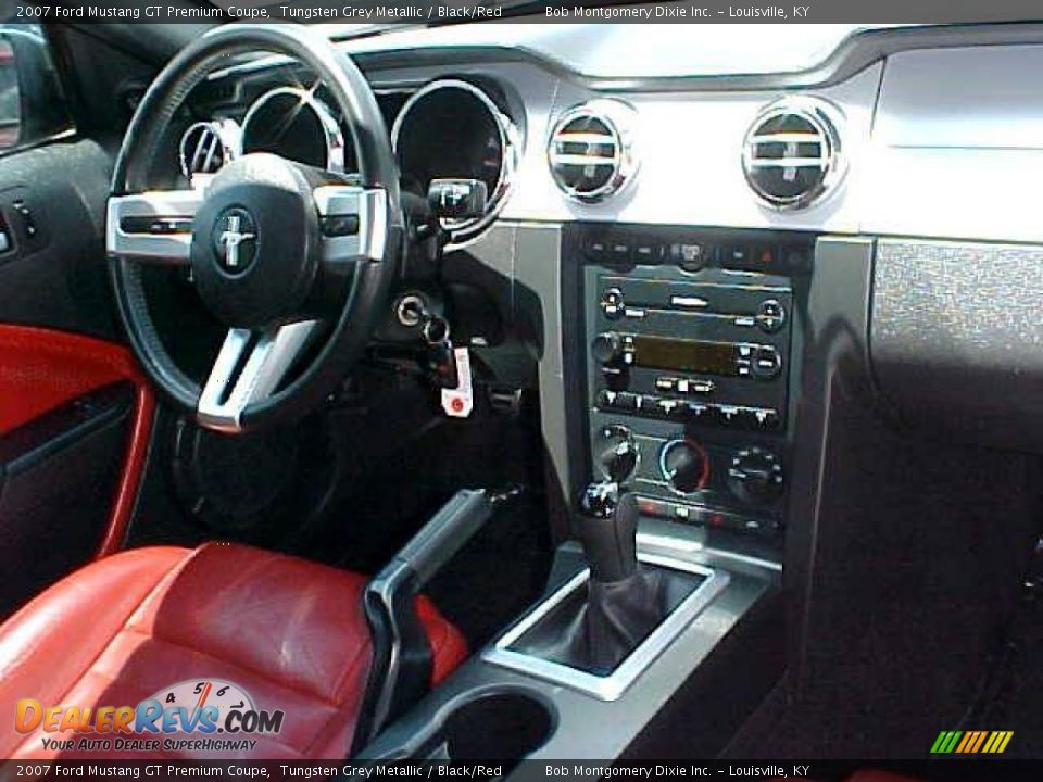 2007 Ford Mustang GT Premium Coupe Tungsten Grey Metallic / Black/Red Photo #11