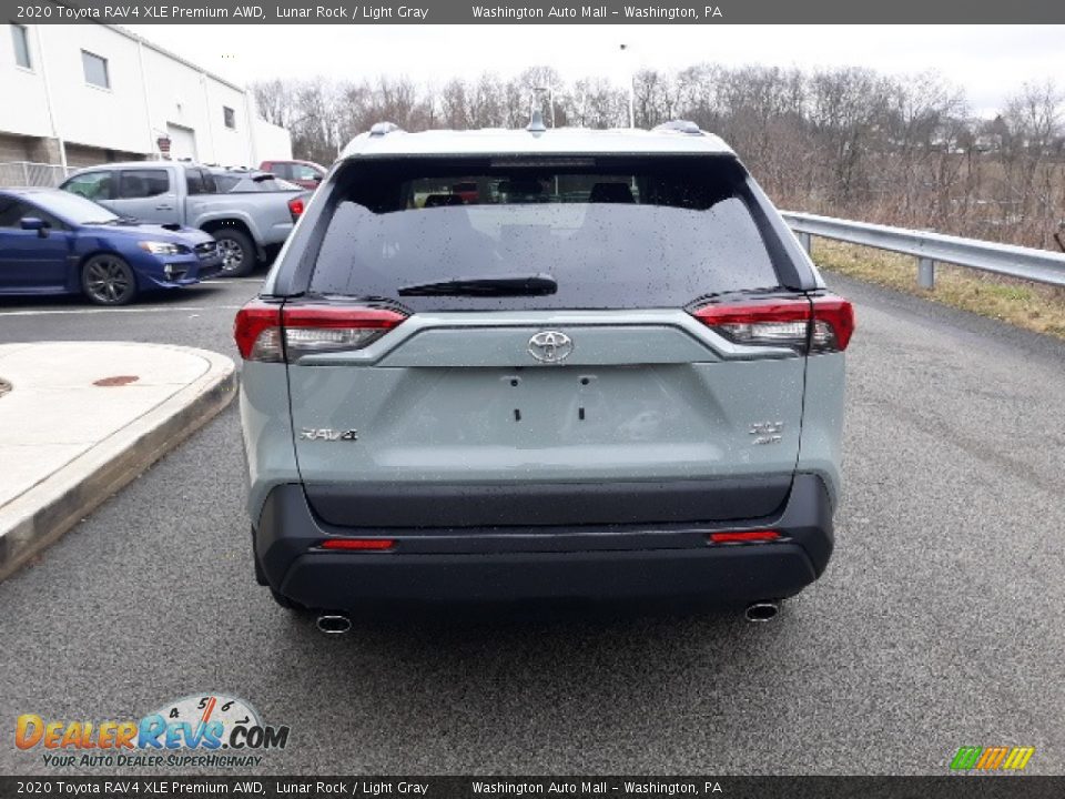 2020 Toyota RAV4 XLE Premium AWD Lunar Rock / Light Gray Photo #32