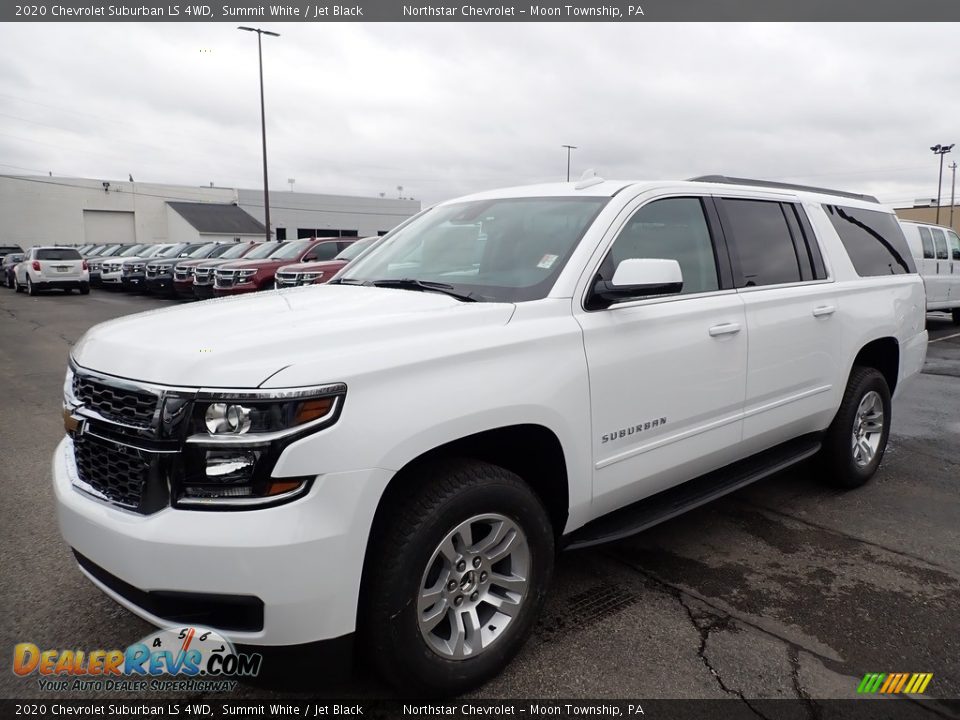 Front 3/4 View of 2020 Chevrolet Suburban LS 4WD Photo #1
