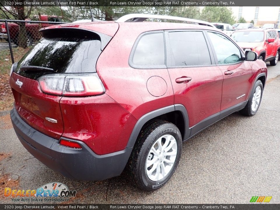 2020 Jeep Cherokee Latitude Velvet Red Pearl / Black Photo #5