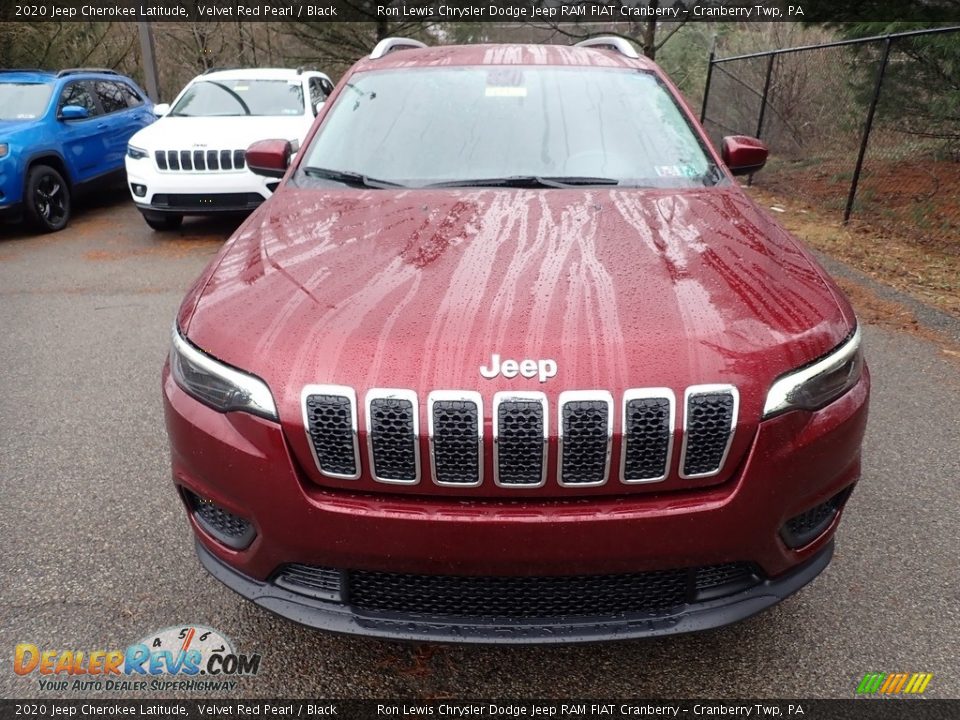 2020 Jeep Cherokee Latitude Velvet Red Pearl / Black Photo #8