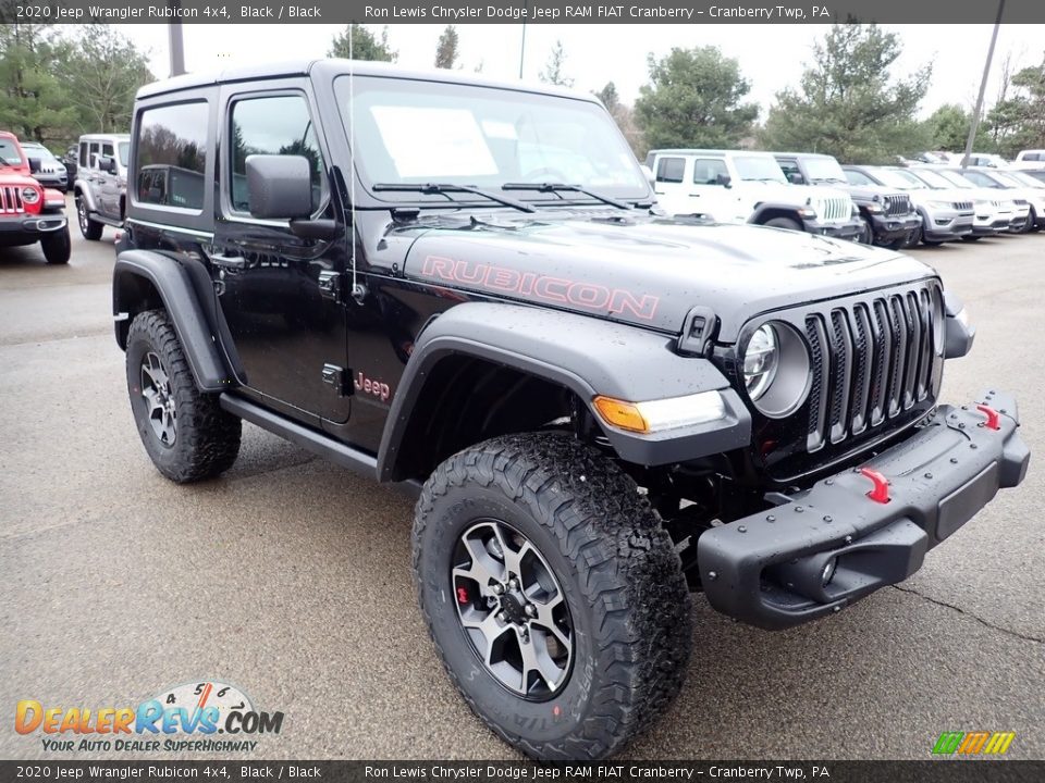 Front 3/4 View of 2020 Jeep Wrangler Rubicon 4x4 Photo #7