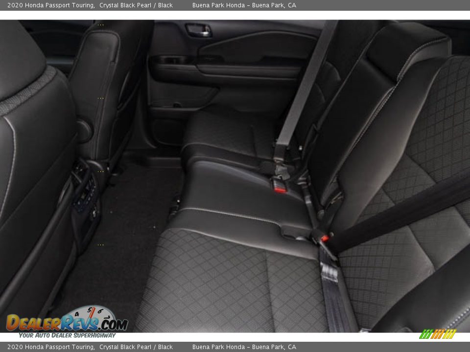 2020 Honda Passport Touring Crystal Black Pearl / Black Photo #16