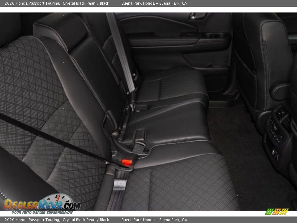 2020 Honda Passport Touring Crystal Black Pearl / Black Photo #28