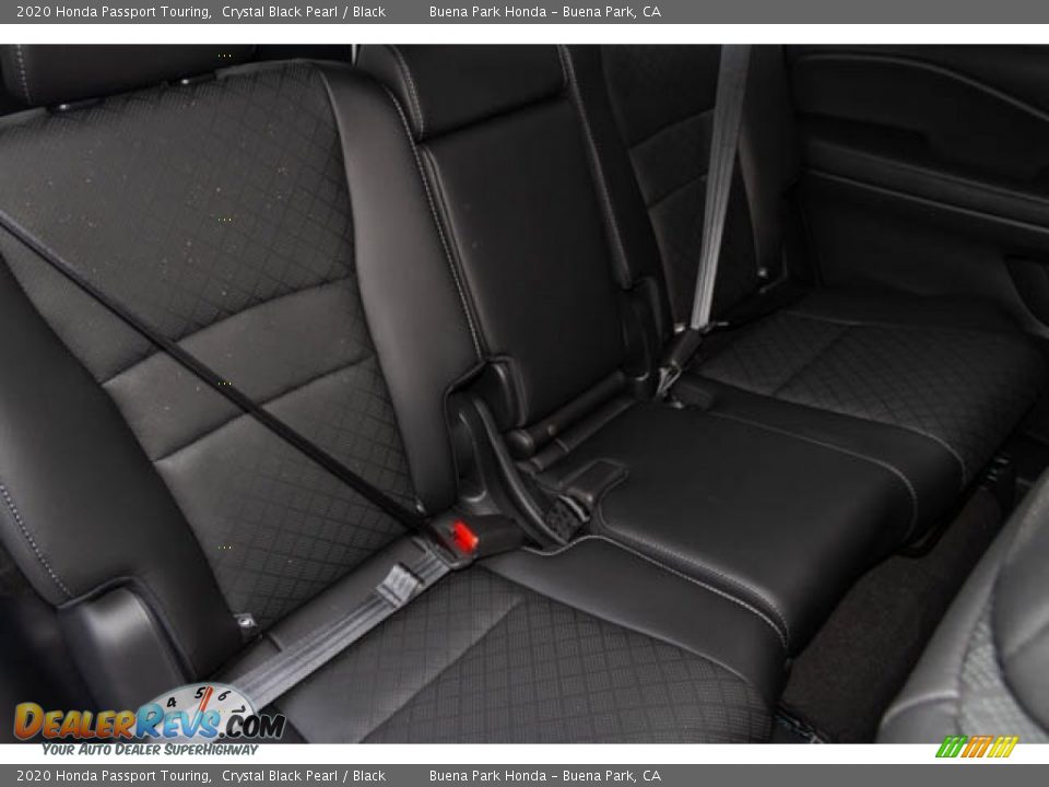2020 Honda Passport Touring Crystal Black Pearl / Black Photo #29