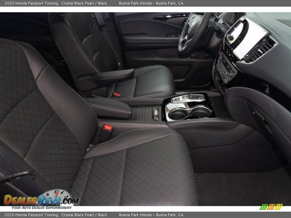 2020 Honda Passport Touring Crystal Black Pearl / Black Photo #30