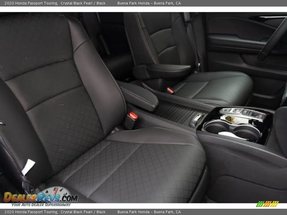 2020 Honda Passport Touring Crystal Black Pearl / Black Photo #31