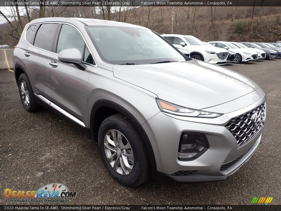 Front 3/4 View of 2020 Hyundai Santa Fe SE AWD Photo #3