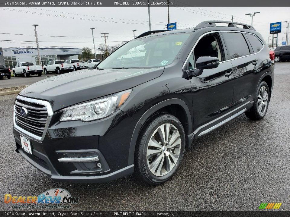 Front 3/4 View of 2020 Subaru Ascent Limited Photo #22