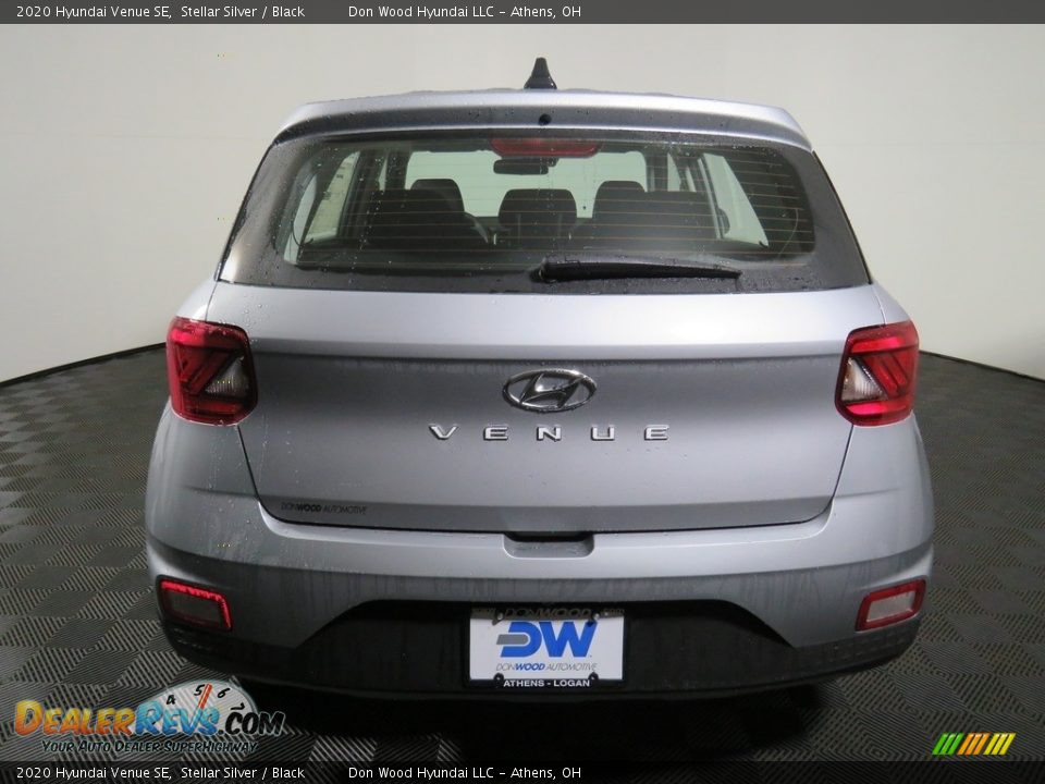 2020 Hyundai Venue SE Stellar Silver / Black Photo #11