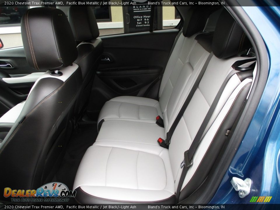 2020 Chevrolet Trax Premier AWD Pacific Blue Metallic / Jet Black/­Light Ash Photo #8