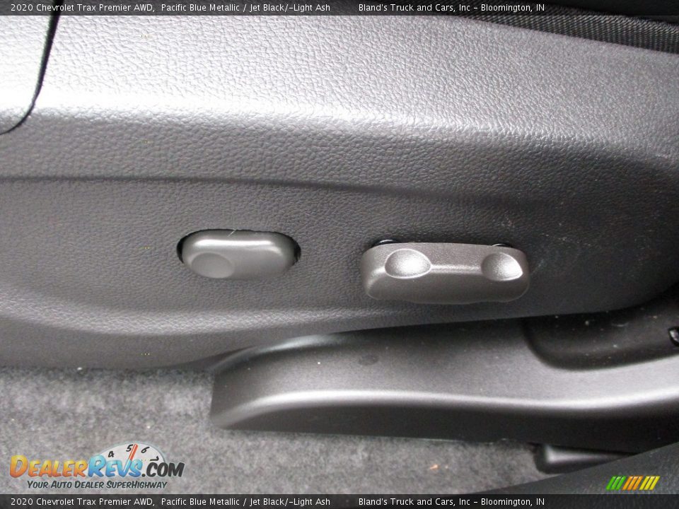 2020 Chevrolet Trax Premier AWD Pacific Blue Metallic / Jet Black/­Light Ash Photo #12