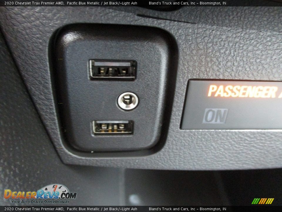 2020 Chevrolet Trax Premier AWD Pacific Blue Metallic / Jet Black/­Light Ash Photo #25