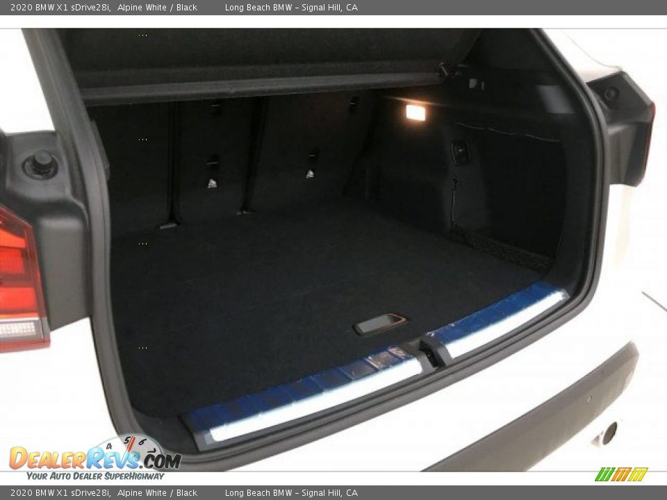 2020 BMW X1 sDrive28i Alpine White / Black Photo #35
