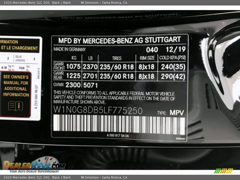 2020 Mercedes-Benz GLC 300 Black / Black Photo #10