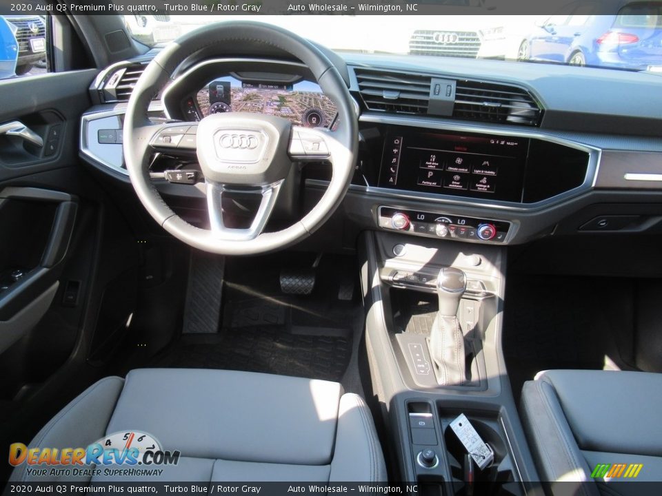 Dashboard of 2020 Audi Q3 Premium Plus quattro Photo #15