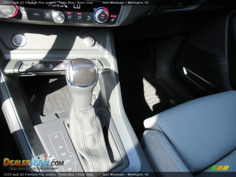 2020 Audi Q3 Premium Plus quattro Shifter Photo #19