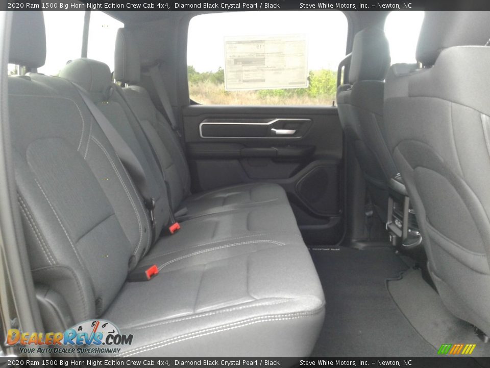 2020 Ram 1500 Big Horn Night Edition Crew Cab 4x4 Diamond Black Crystal Pearl / Black Photo #18