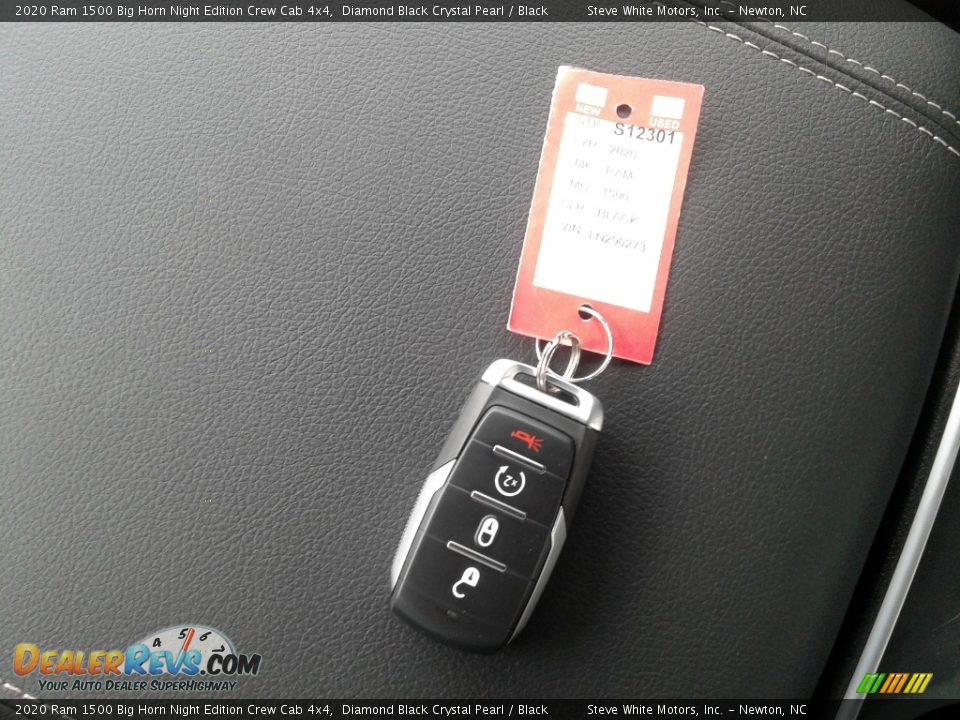 2020 Ram 1500 Big Horn Night Edition Crew Cab 4x4 Diamond Black Crystal Pearl / Black Photo #35