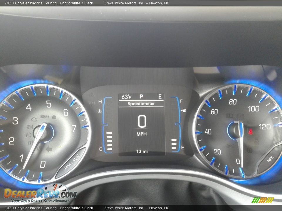 2020 Chrysler Pacifica Touring Bright White / Black Photo #22