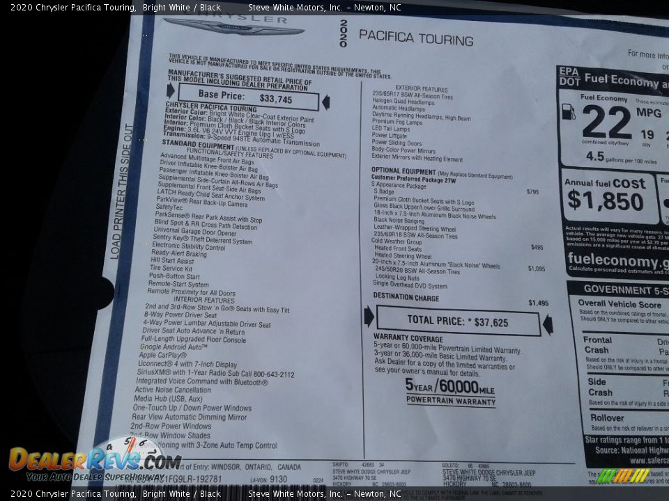 2020 Chrysler Pacifica Touring Bright White / Black Photo #32