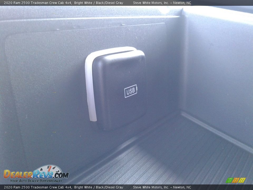 2020 Ram 2500 Tradesman Crew Cab 4x4 Bright White / Black/Diesel Gray Photo #24