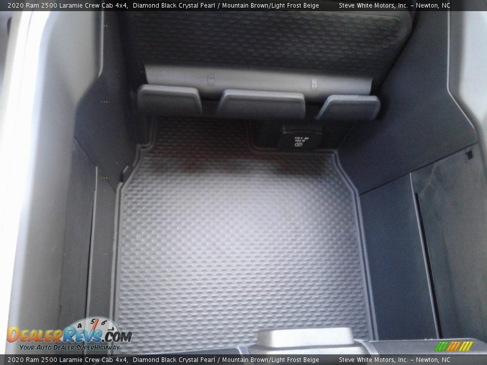 2020 Ram 2500 Laramie Crew Cab 4x4 Diamond Black Crystal Pearl / Mountain Brown/Light Frost Beige Photo #33