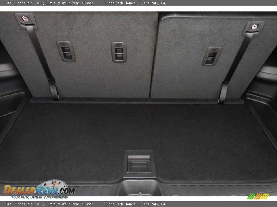 2020 Honda Pilot EX-L Platinum White Pearl / Black Photo #28