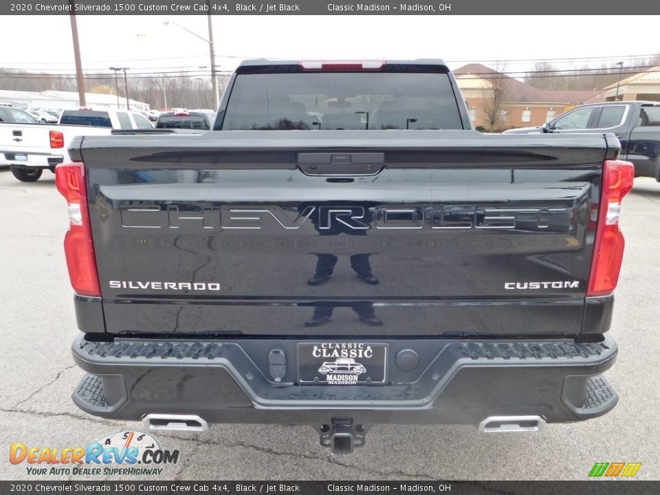2020 Chevrolet Silverado 1500 Custom Crew Cab 4x4 Black / Jet Black Photo #8