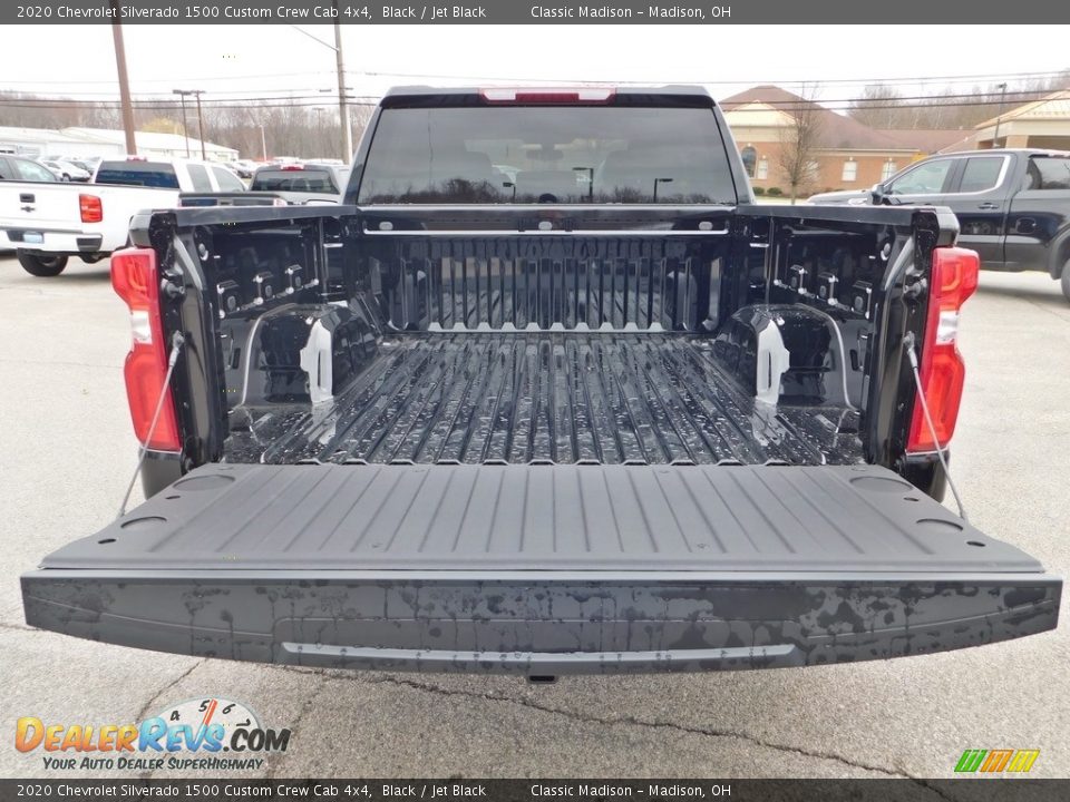 2020 Chevrolet Silverado 1500 Custom Crew Cab 4x4 Black / Jet Black Photo #9