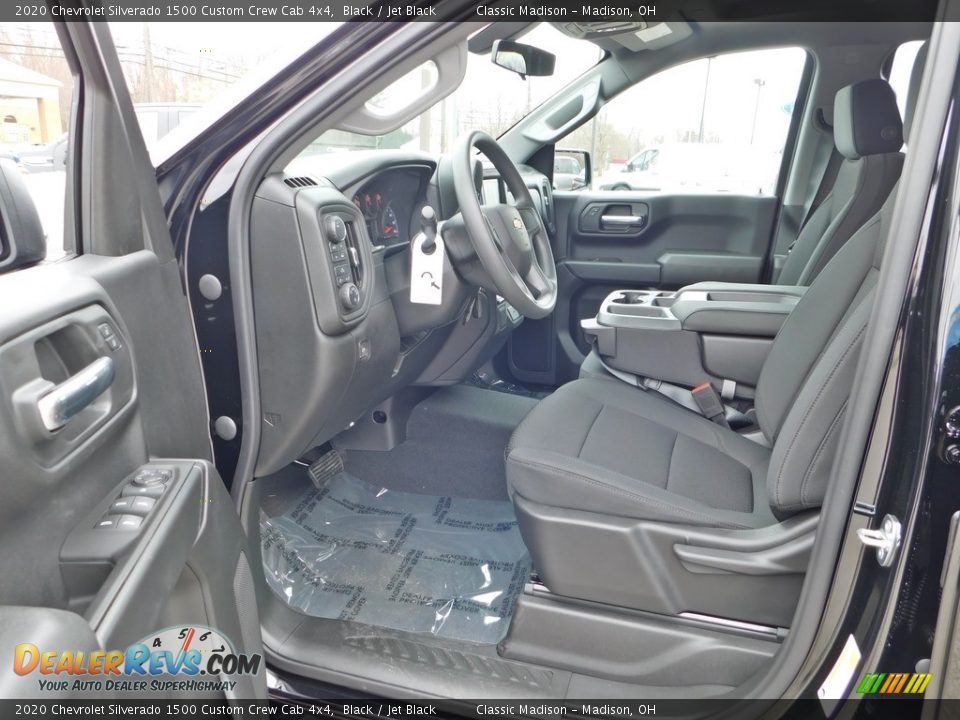Front Seat of 2020 Chevrolet Silverado 1500 Custom Crew Cab 4x4 Photo #12