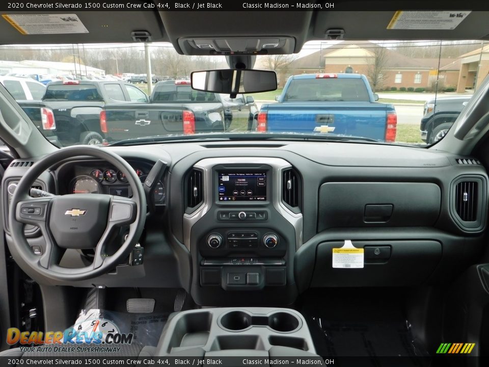 Dashboard of 2020 Chevrolet Silverado 1500 Custom Crew Cab 4x4 Photo #13