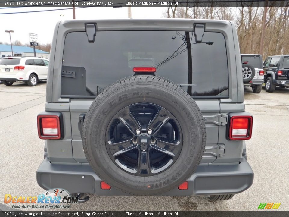 2020 Jeep Wrangler Unlimited Sahara 4x4 Sting-Gray / Black Photo #8