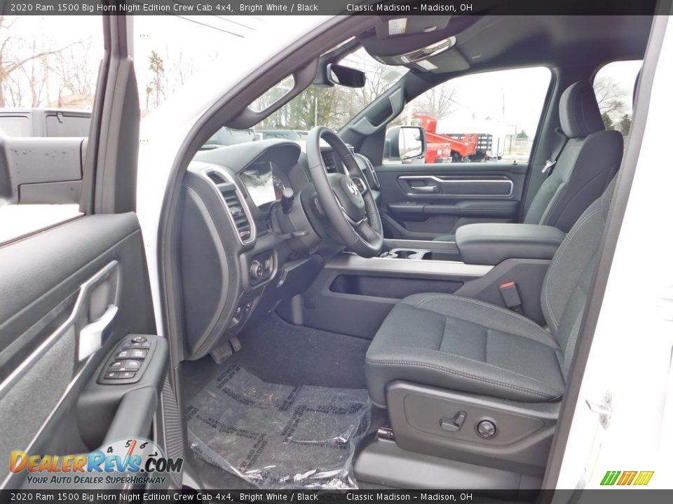 2020 Ram 1500 Big Horn Night Edition Crew Cab 4x4 Bright White / Black Photo #12