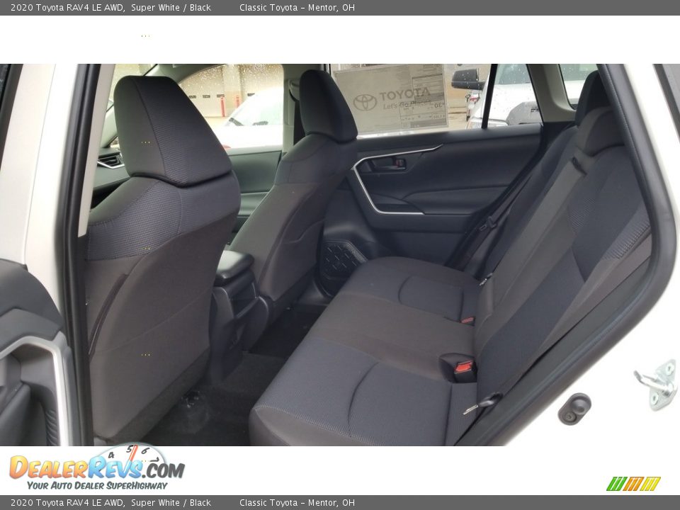 2020 Toyota RAV4 LE AWD Super White / Black Photo #3