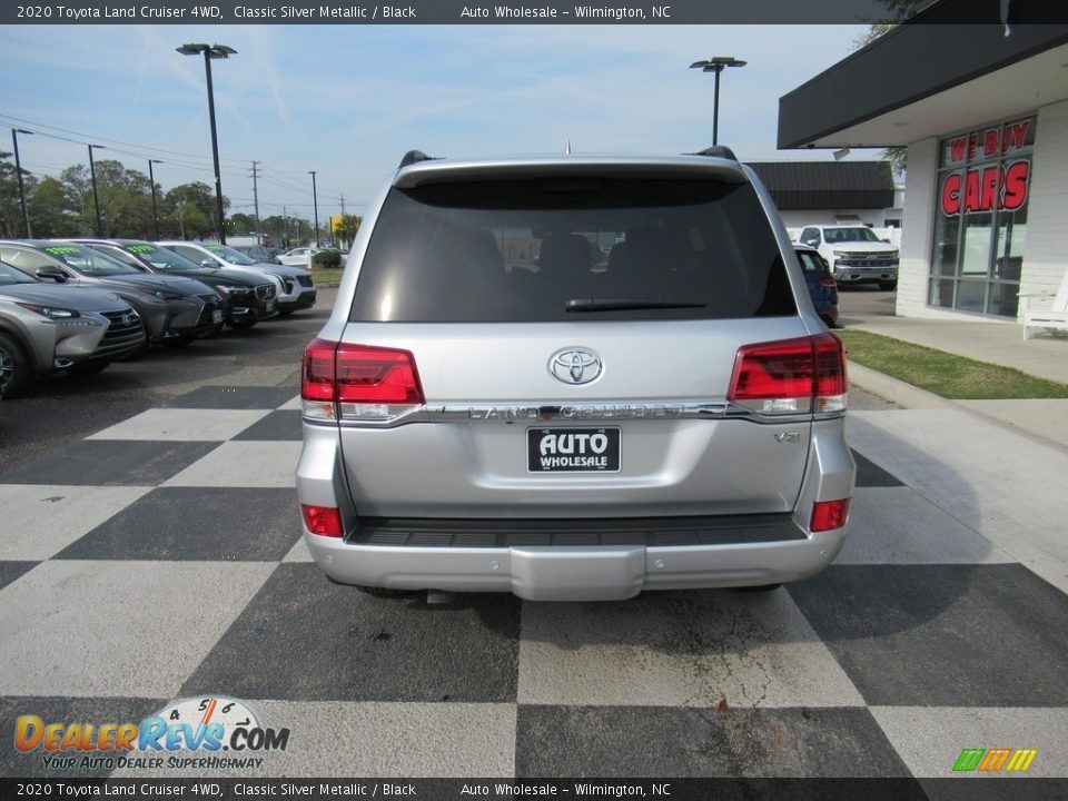 2020 Toyota Land Cruiser 4WD Classic Silver Metallic / Black Photo #4