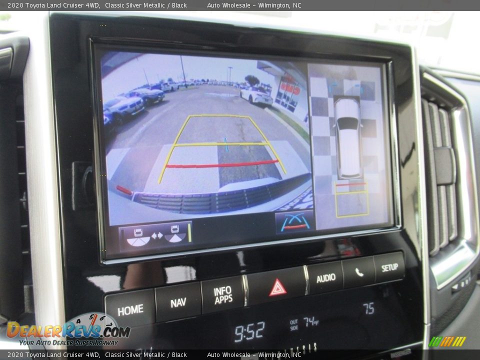 2020 Toyota Land Cruiser 4WD Classic Silver Metallic / Black Photo #18