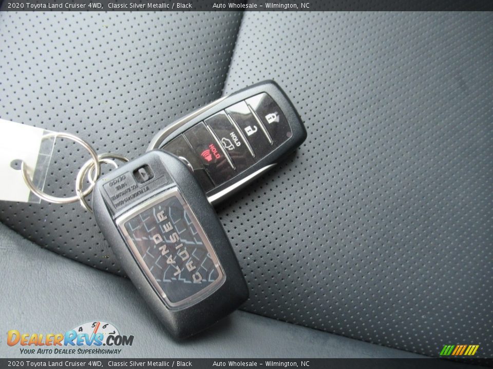 Keys of 2020 Toyota Land Cruiser 4WD Photo #20