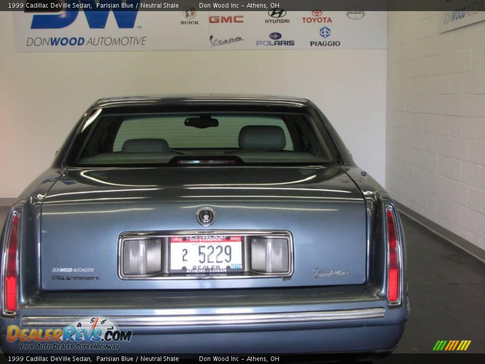 1999 Cadillac DeVille Sedan Parisian Blue / Neutral Shale Photo #2