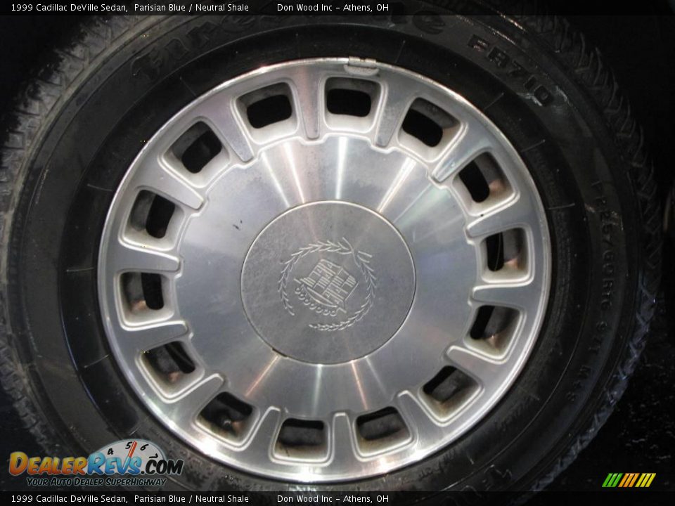 1999 Cadillac DeVille Sedan Parisian Blue / Neutral Shale Photo #6