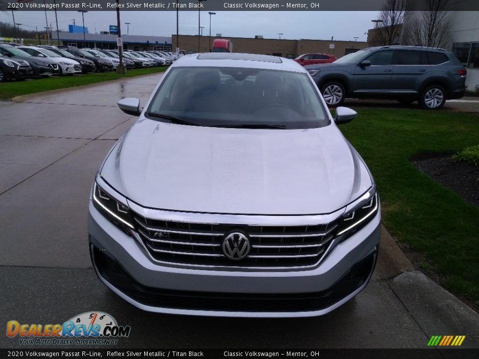 2020 Volkswagen Passat R-Line Reflex Silver Metallic / Titan Black Photo #2