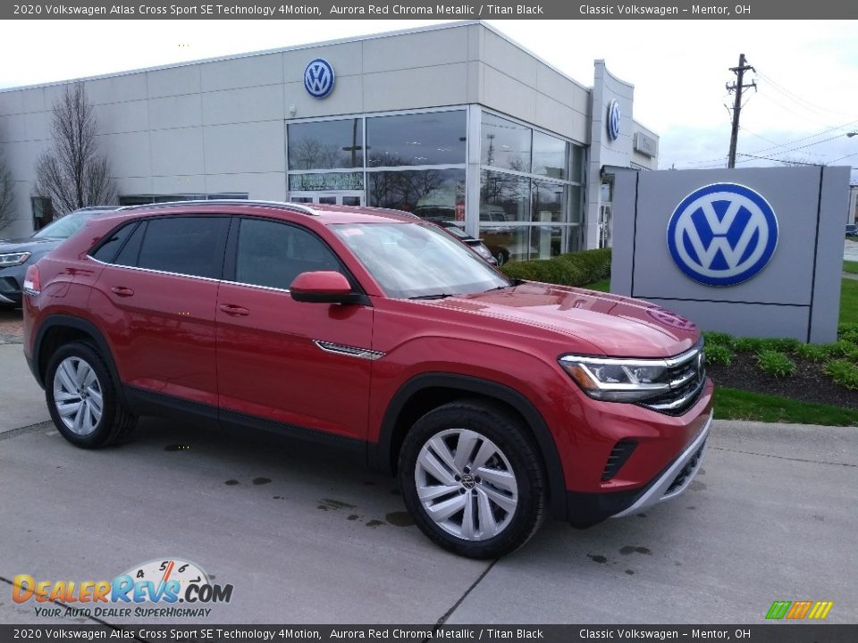 Front 3/4 View of 2020 Volkswagen Atlas Cross Sport SE Technology 4Motion Photo #1