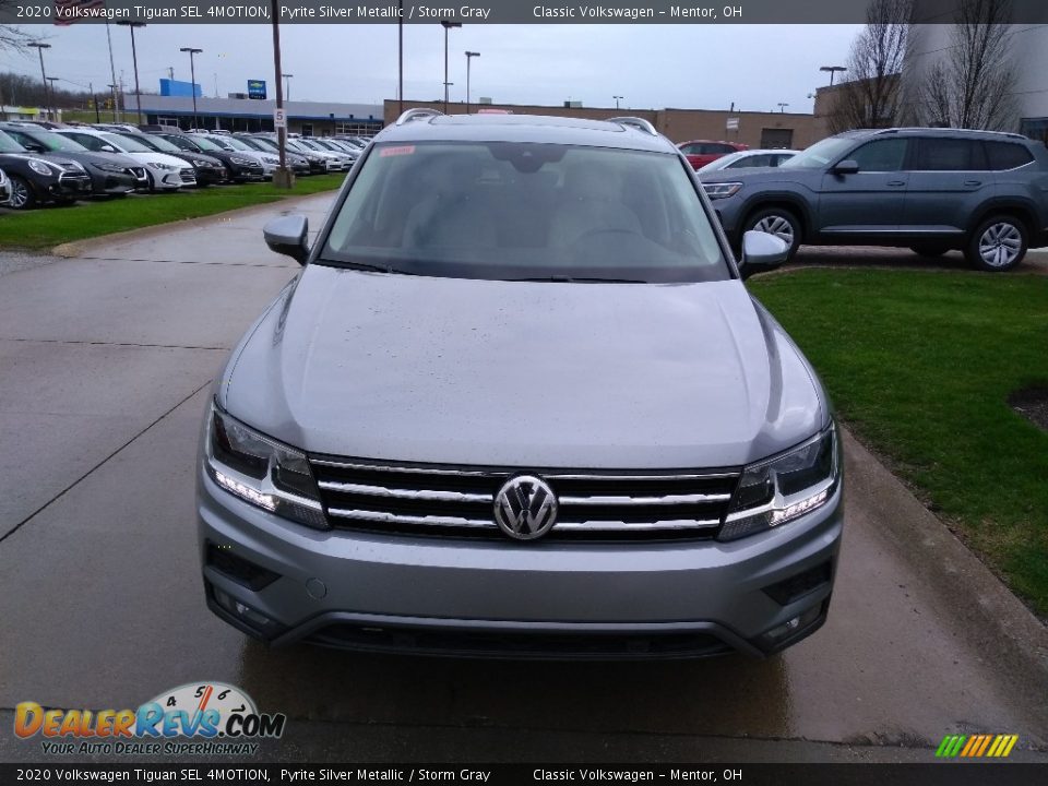 2020 Volkswagen Tiguan SEL 4MOTION Pyrite Silver Metallic / Storm Gray Photo #2