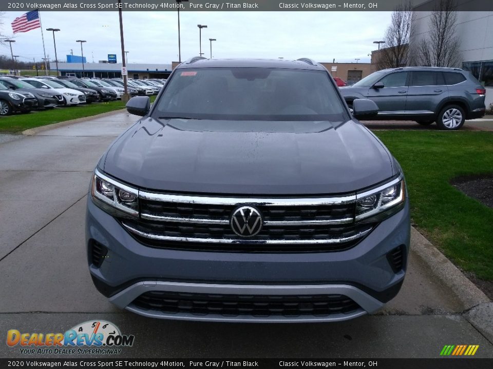 2020 Volkswagen Atlas Cross Sport SE Technology 4Motion Pure Gray / Titan Black Photo #2